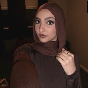 Meet your Posher, Wala